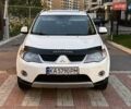 Белый Мицубиси Аутлендер, объемом двигателя 3 л и пробегом 224 тыс. км за 10600 $, фото 19 на Automoto.ua