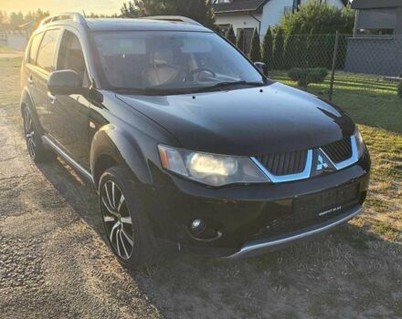 Белый Мицубиси Аутлендер, объемом двигателя 2 л и пробегом 170 тыс. км за 3744 $, фото 8 на Automoto.ua