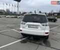 Білий Міцубісі Аутлендер, об'ємом двигуна 2.2 л та пробігом 245 тис. км за 10300 $, фото 33 на Automoto.ua