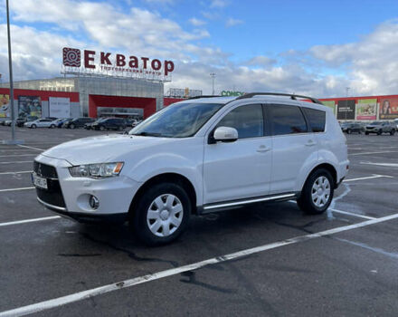 Білий Міцубісі Аутлендер, об'ємом двигуна 2.18 л та пробігом 198 тис. км за 11500 $, фото 9 на Automoto.ua