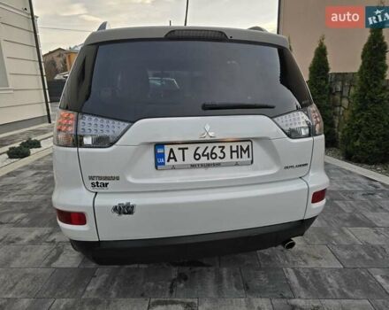 Білий Міцубісі Аутлендер, об'ємом двигуна 2.36 л та пробігом 178 тис. км за 10200 $, фото 71 на Automoto.ua