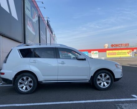 Білий Міцубісі Аутлендер, об'ємом двигуна 2.2 л та пробігом 260 тис. км за 11000 $, фото 15 на Automoto.ua
