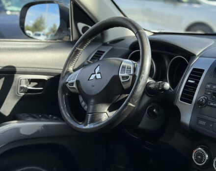 Белый Мицубиси Аутлендер, объемом двигателя 2.18 л и пробегом 271 тыс. км за 8700 $, фото 28 на Automoto.ua