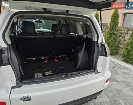 Білий Міцубісі Аутлендер, об'ємом двигуна 2.36 л та пробігом 178 тис. км за 10200 $, фото 32 на Automoto.ua