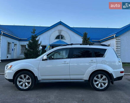 Білий Міцубісі Аутлендер, об'ємом двигуна 2.3 л та пробігом 160 тис. км за 10200 $, фото 1 на Automoto.ua