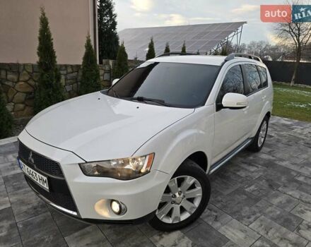 Білий Міцубісі Аутлендер, об'ємом двигуна 2.36 л та пробігом 178 тис. км за 10200 $, фото 68 на Automoto.ua