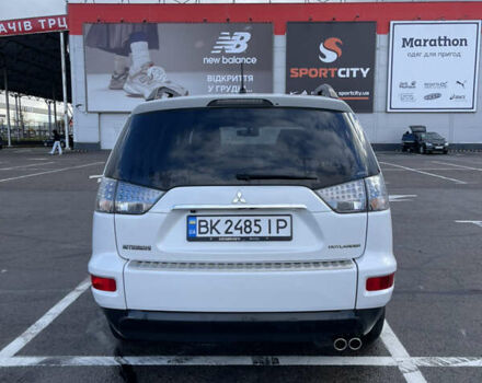Білий Міцубісі Аутлендер, об'ємом двигуна 2.18 л та пробігом 198 тис. км за 11500 $, фото 14 на Automoto.ua