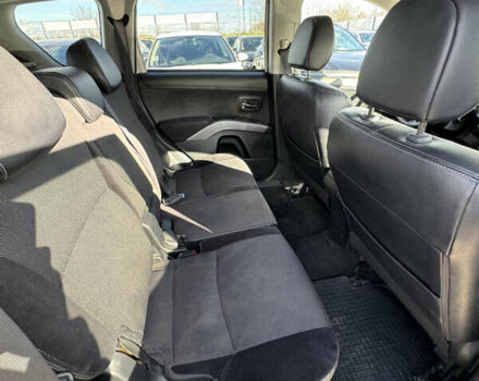 Белый Мицубиси Аутлендер, объемом двигателя 2.18 л и пробегом 271 тыс. км за 8700 $, фото 27 на Automoto.ua