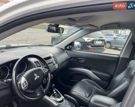 Білий Міцубісі Аутлендер, об'ємом двигуна 2.2 л та пробігом 245 тис. км за 10300 $, фото 21 на Automoto.ua