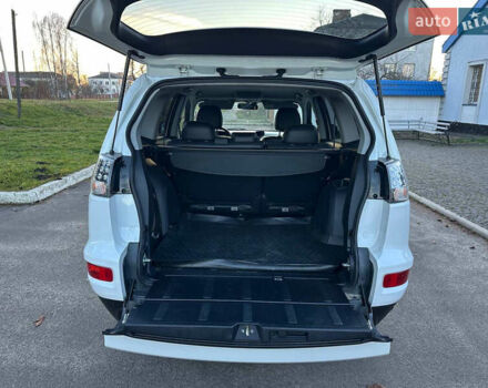 Білий Міцубісі Аутлендер, об'ємом двигуна 2.3 л та пробігом 160 тис. км за 10200 $, фото 14 на Automoto.ua