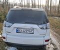 Білий Міцубісі Аутлендер, об'ємом двигуна 2 л та пробігом 270 тис. км за 10850 $, фото 7 на Automoto.ua