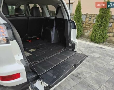 Білий Міцубісі Аутлендер, об'ємом двигуна 2.36 л та пробігом 178 тис. км за 10200 $, фото 35 на Automoto.ua