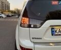 Белый Мицубиси Аутлендер, объемом двигателя 3 л и пробегом 224 тыс. км за 10600 $, фото 22 на Automoto.ua
