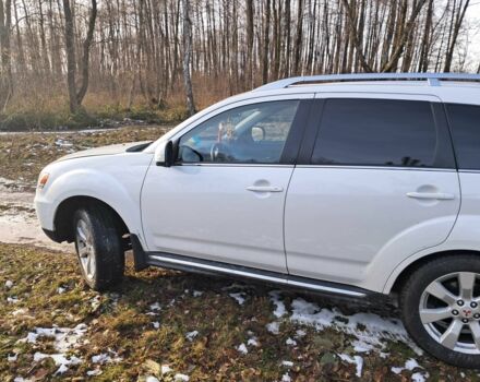 Білий Міцубісі Аутлендер, об'ємом двигуна 2 л та пробігом 270 тис. км за 10850 $, фото 9 на Automoto.ua