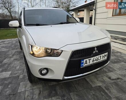 Білий Міцубісі Аутлендер, об'ємом двигуна 2.36 л та пробігом 178 тис. км за 10200 $, фото 11 на Automoto.ua