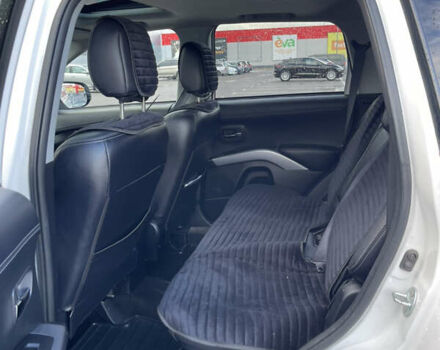 Білий Міцубісі Аутлендер, об'ємом двигуна 2.18 л та пробігом 198 тис. км за 11500 $, фото 37 на Automoto.ua