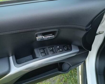 Белый Мицубиси Аутлендер, объемом двигателя 2.2 л и пробегом 232 тыс. км за 10950 $, фото 9 на Automoto.ua