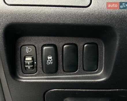 Білий Міцубісі Аутлендер, об'ємом двигуна 2 л та пробігом 248 тис. км за 10490 $, фото 26 на Automoto.ua