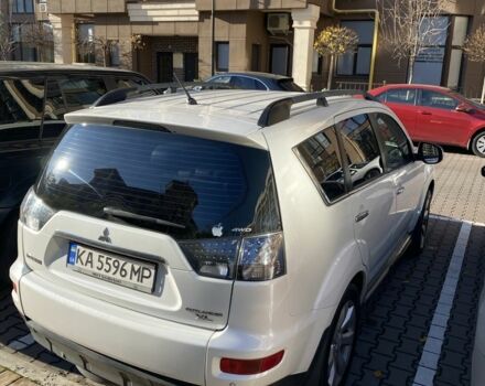 Белый Мицубиси Аутлендер, объемом двигателя 2.4 л и пробегом 154 тыс. км за 12500 $, фото 4 на Automoto.ua