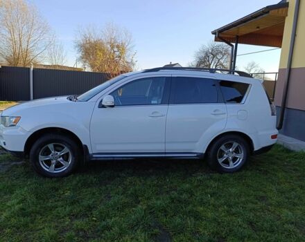 Белый Мицубиси Аутлендер, объемом двигателя 2.2 л и пробегом 232 тыс. км за 11100 $, фото 3 на Automoto.ua