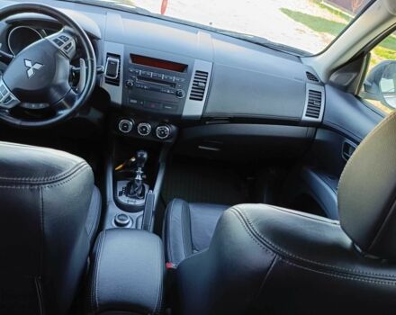 Белый Мицубиси Аутлендер, объемом двигателя 2.2 л и пробегом 232 тыс. км за 11100 $, фото 13 на Automoto.ua