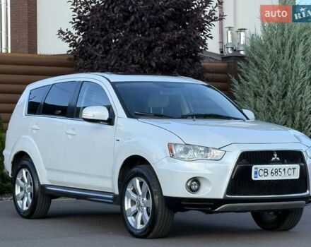 Белый Мицубиси Аутлендер, объемом двигателя 3 л и пробегом 269 тыс. км за 10500 $, фото 15 на Automoto.ua