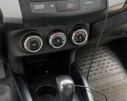 Белый Мицубиси Аутлендер, объемом двигателя 2 л и пробегом 172 тыс. км за 10999 $, фото 15 на Automoto.ua