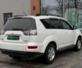Белый Мицубиси Аутлендер, объемом двигателя 2 л и пробегом 248 тыс. км за 10490 $, фото 8 на Automoto.ua