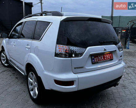 Белый Мицубиси Аутлендер, объемом двигателя 2.3 л и пробегом 161 тыс. км за 11150 $, фото 14 на Automoto.ua
