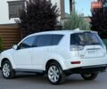 Белый Мицубиси Аутлендер, объемом двигателя 3 л и пробегом 269 тыс. км за 10500 $, фото 18 на Automoto.ua