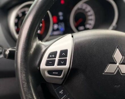 Білий Міцубісі Аутлендер, об'ємом двигуна 2 л та пробігом 248 тис. км за 10490 $, фото 22 на Automoto.ua