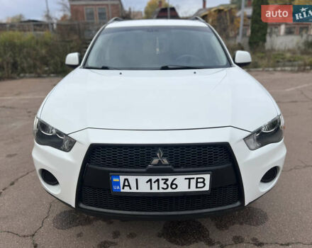 Білий Міцубісі Аутлендер, об'ємом двигуна 2.36 л та пробігом 260 тис. км за 9700 $, фото 19 на Automoto.ua