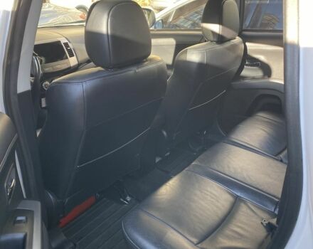 Белый Мицубиси Аутлендер, объемом двигателя 2.4 л и пробегом 154 тыс. км за 12500 $, фото 12 на Automoto.ua