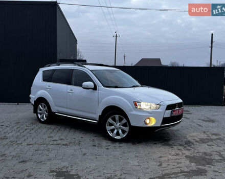 Белый Мицубиси Аутлендер, объемом двигателя 2.3 л и пробегом 161 тыс. км за 11150 $, фото 8 на Automoto.ua