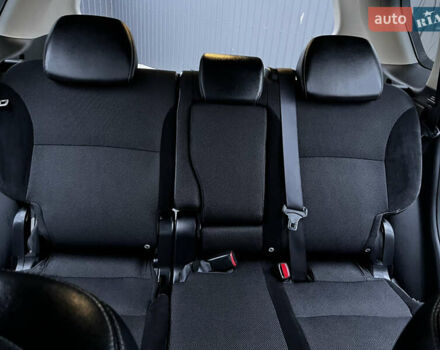 Белый Мицубиси Аутлендер, объемом двигателя 2.3 л и пробегом 161 тыс. км за 11150 $, фото 31 на Automoto.ua