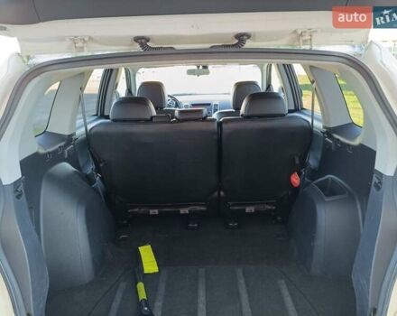 Белый Мицубиси Аутлендер, объемом двигателя 2.2 л и пробегом 232 тыс. км за 10950 $, фото 26 на Automoto.ua