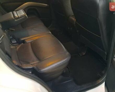 Белый Мицубиси Аутлендер, объемом двигателя 2.27 л и пробегом 191 тыс. км за 10999 $, фото 22 на Automoto.ua