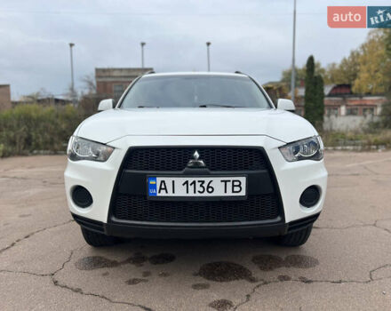 Білий Міцубісі Аутлендер, об'ємом двигуна 2.36 л та пробігом 260 тис. км за 9700 $, фото 6 на Automoto.ua