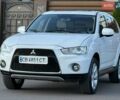 Белый Мицубиси Аутлендер, объемом двигателя 3 л и пробегом 269 тыс. км за 10500 $, фото 2 на Automoto.ua
