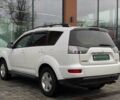 Белый Мицубиси Аутлендер, объемом двигателя 2 л и пробегом 248 тыс. км за 10490 $, фото 7 на Automoto.ua
