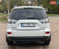 Білий Міцубісі Аутлендер, об'ємом двигуна 2.36 л та пробігом 260 тис. км за 9700 $, фото 3 на Automoto.ua