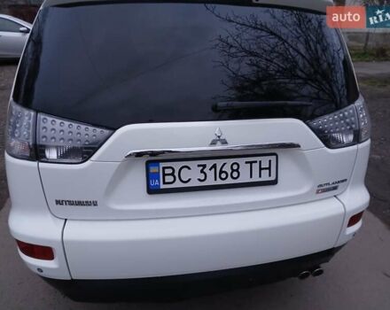 Білий Міцубісі Аутлендер, об'ємом двигуна 2.2 л та пробігом 181 тис. км за 12300 $, фото 7 на Automoto.ua