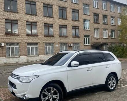 Белый Мицубиси Аутлендер, объемом двигателя 2.36 л и пробегом 152 тыс. км за 11500 $, фото 13 на Automoto.ua
