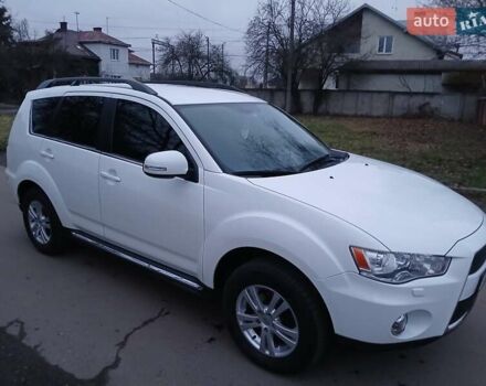 Білий Міцубісі Аутлендер, об'ємом двигуна 2.2 л та пробігом 181 тис. км за 12300 $, фото 9 на Automoto.ua