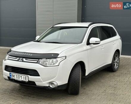 Білий Міцубісі Аутлендер, об'ємом двигуна 2.27 л та пробігом 177 тис. км за 11650 $, фото 9 на Automoto.ua