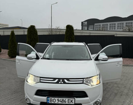 Белый Мицубиси Аутлендер, объемом двигателя 2.2 л и пробегом 262 тыс. км за 12800 $, фото 3 на Automoto.ua