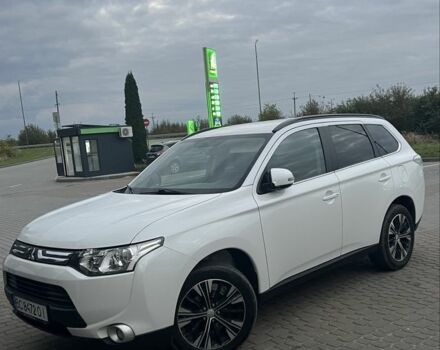 Білий Міцубісі Аутлендер, об'ємом двигуна 2.3 л та пробігом 215 тис. км за 12800 $, фото 3 на Automoto.ua