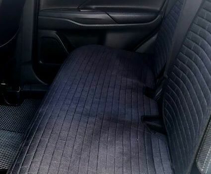 Белый Мицубиси Аутлендер, объемом двигателя 2.4 л и пробегом 300 тыс. км за 12500 $, фото 3 на Automoto.ua