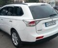 Білий Міцубісі Аутлендер, об'ємом двигуна 2.4 л та пробігом 112 тис. км за 15000 $, фото 2 на Automoto.ua