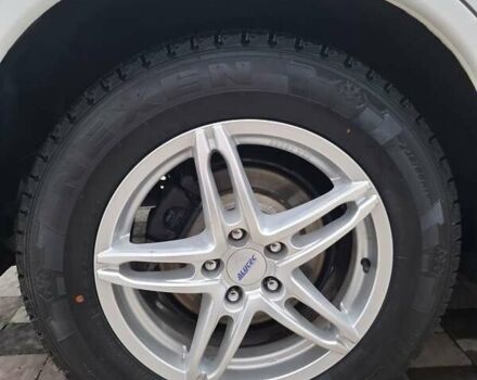 Белый Мицубиси Аутлендер, объемом двигателя 2.3 л и пробегом 247 тыс. км за 14100 $, фото 7 на Automoto.ua